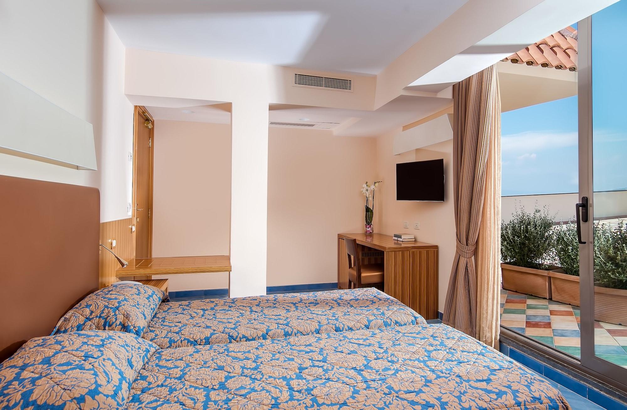 Due Golfi Grand Hotel SantʼAgata sui Due Golfi Esterno foto