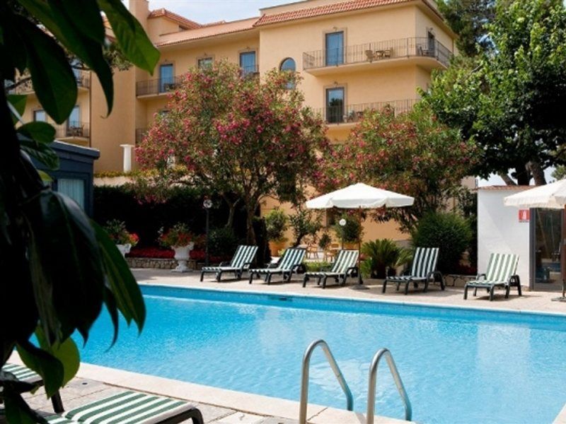 Due Golfi Grand Hotel SantʼAgata sui Due Golfi Esterno foto