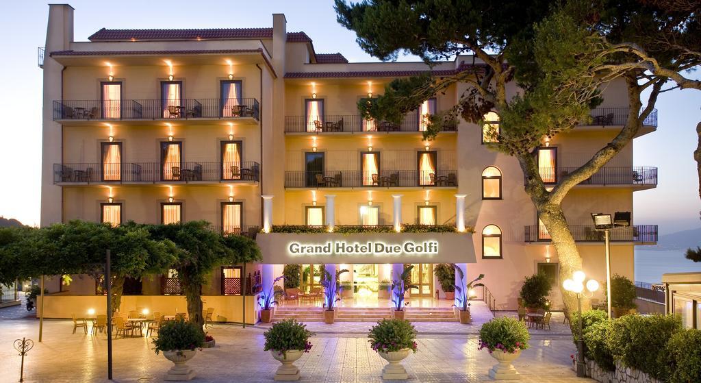 Due Golfi Grand Hotel SantʼAgata sui Due Golfi Esterno foto