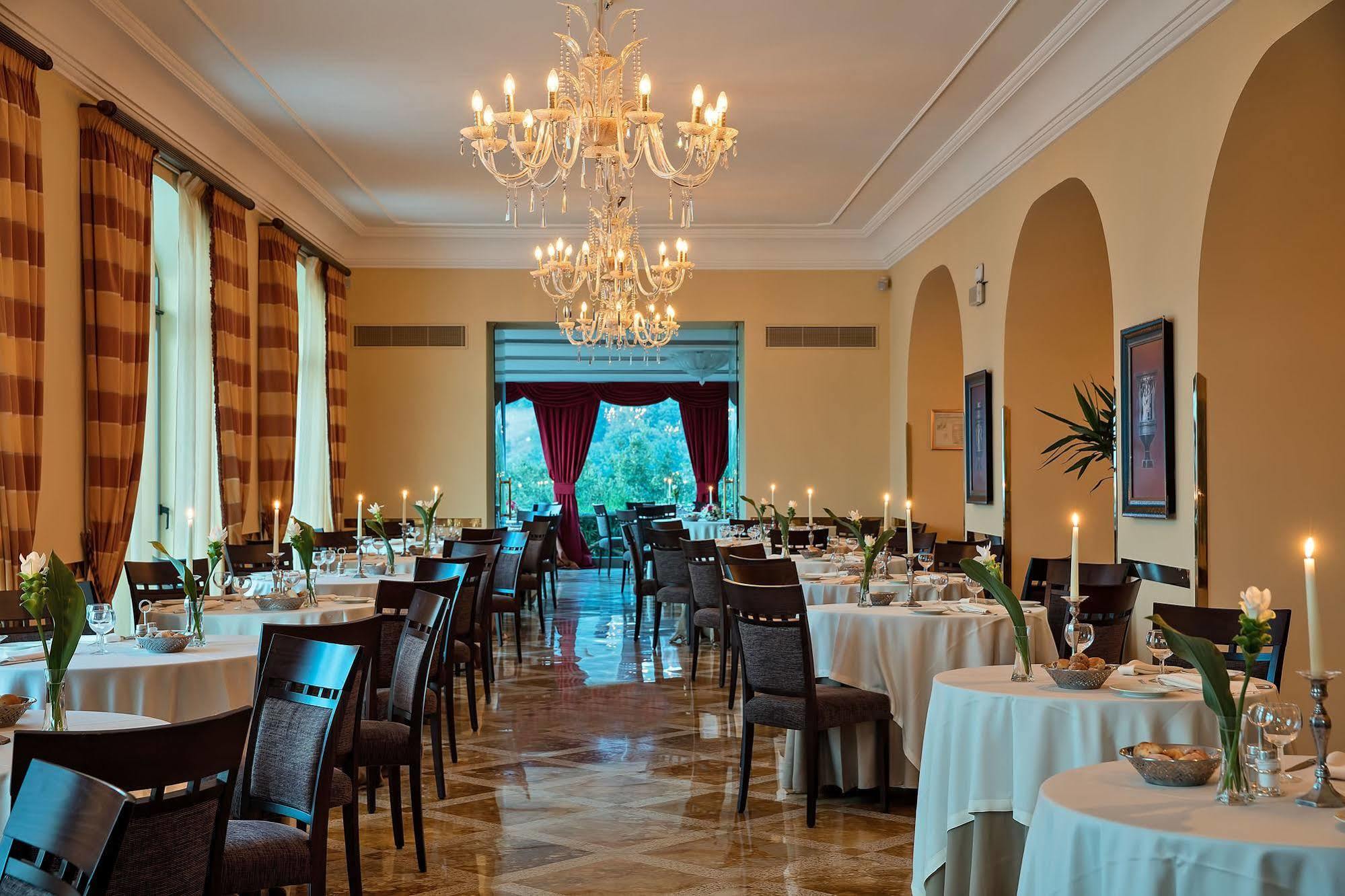 Due Golfi Grand Hotel SantʼAgata sui Due Golfi Esterno foto