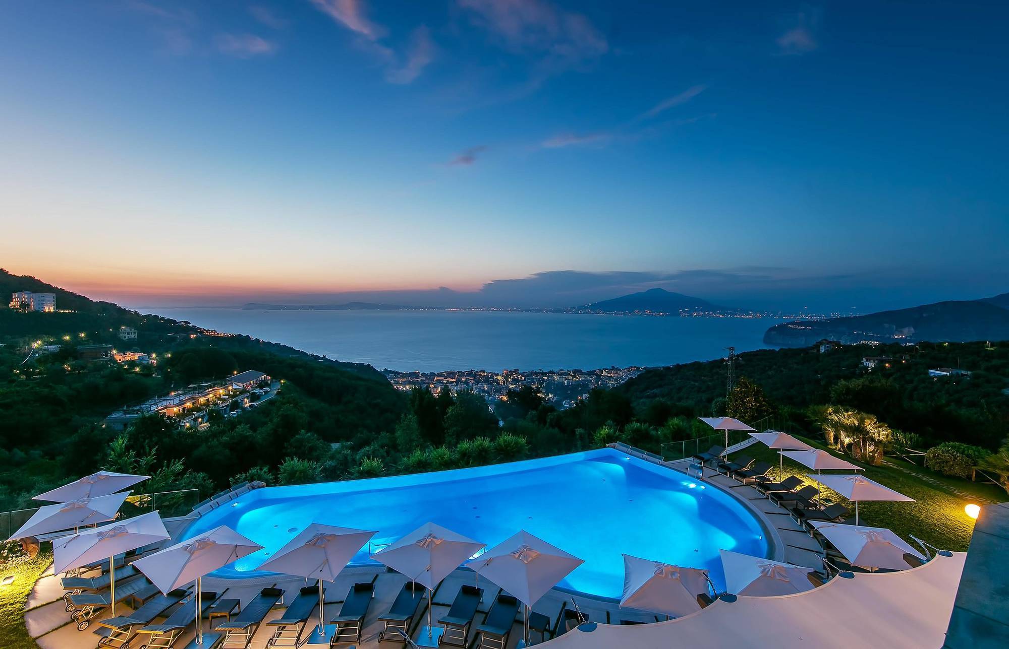 Due Golfi Grand Hotel SantʼAgata sui Due Golfi Esterno foto